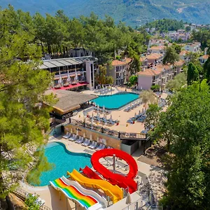 4* Hotel Pine Valley